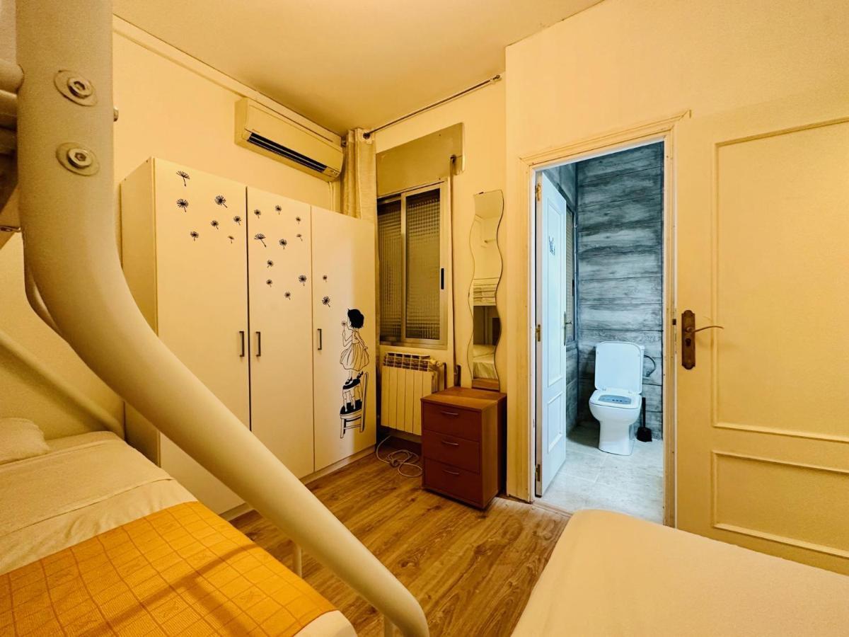Punta Me Suites Next To Gran Via Madrid Bagian luar foto